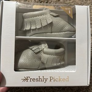 Freshly Picked Mocc size 1